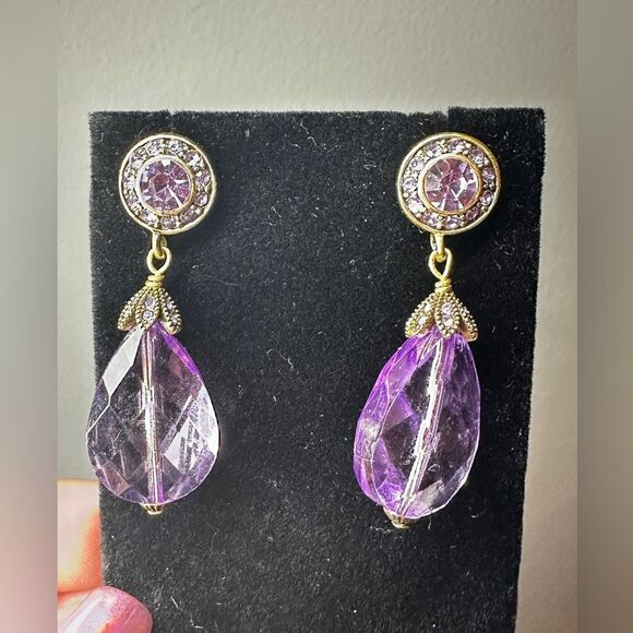 2" Heidi Daus light purple pave rhinestone and purple acrylic dangle earrings! - Picture 5 of 8